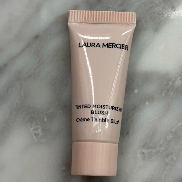 Pick 8/$50 Laura Mercier Tinted Moisturizer Blush in Provence🆕del… - Picture 3 of 9